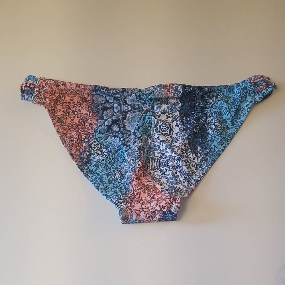 Liquid floral multi colour swim bottom new - Picture 5 of 5